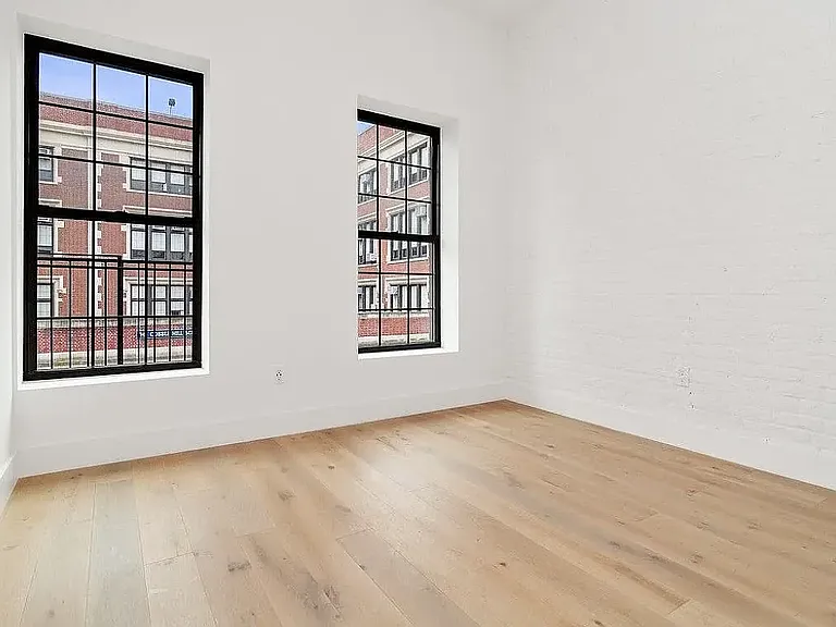333 Warren St #4F — Photo 2