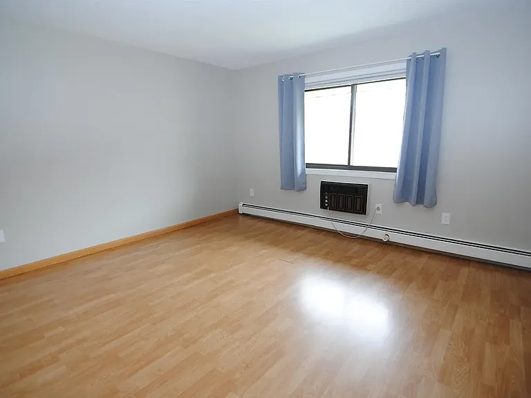 room1