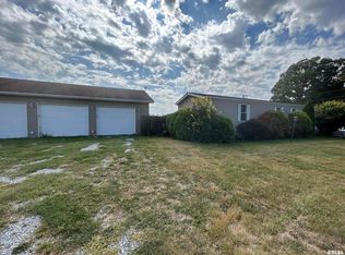 4165 E Richview Rd, Woodlawn, IL 62898