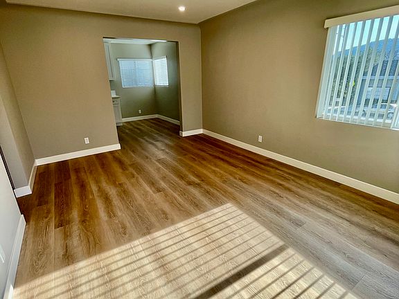 3rd image of 2677 Honolulu Ave APT C