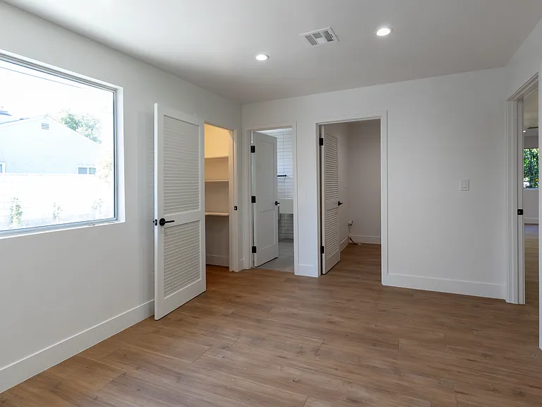 Breakfast Area/Kitchen