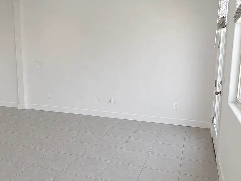 1908 E Monte Vista Ave — Photo 10