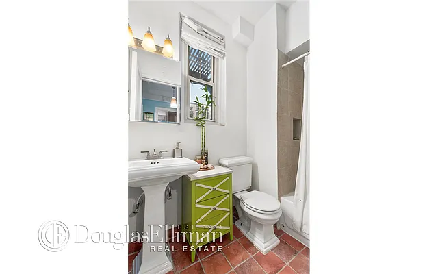 Sold by Douglas Elliman | media 17