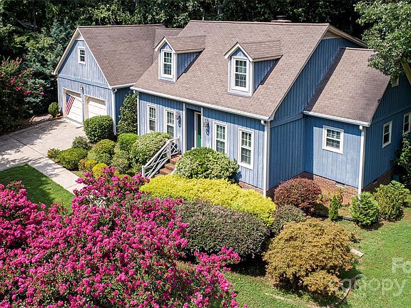 2nd image of 5840 Winburn Ln