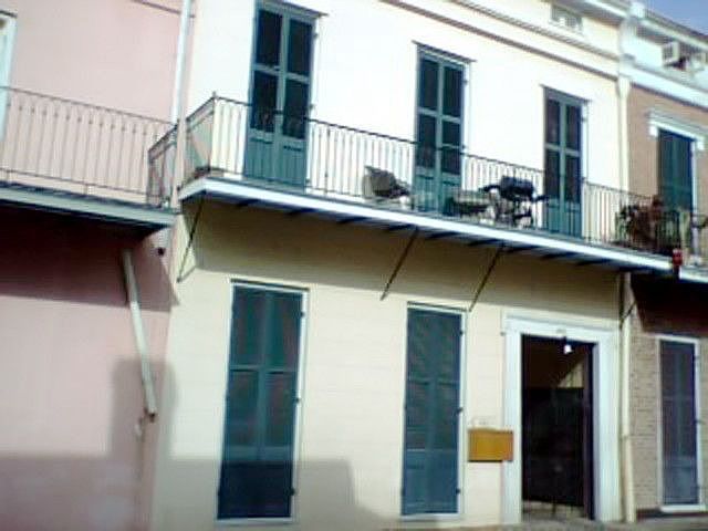 1st image of 407 Burgundy St