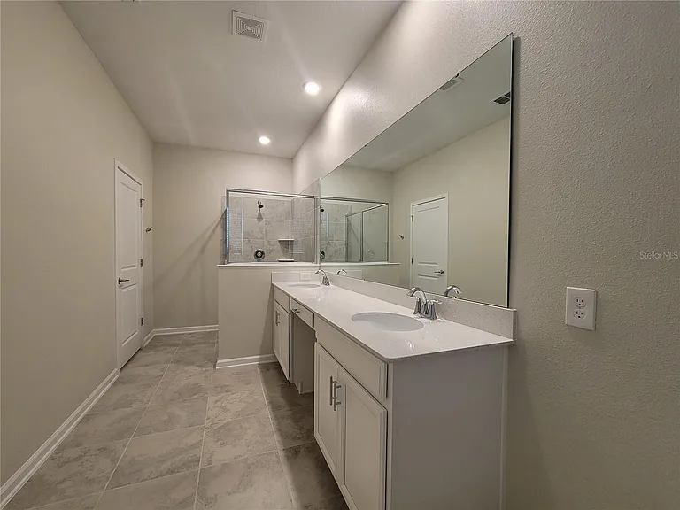 5579 Bakewell Pl — Photo 15