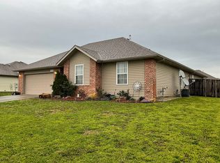 1013 S Alpine Ct, Webb City, MO 64870