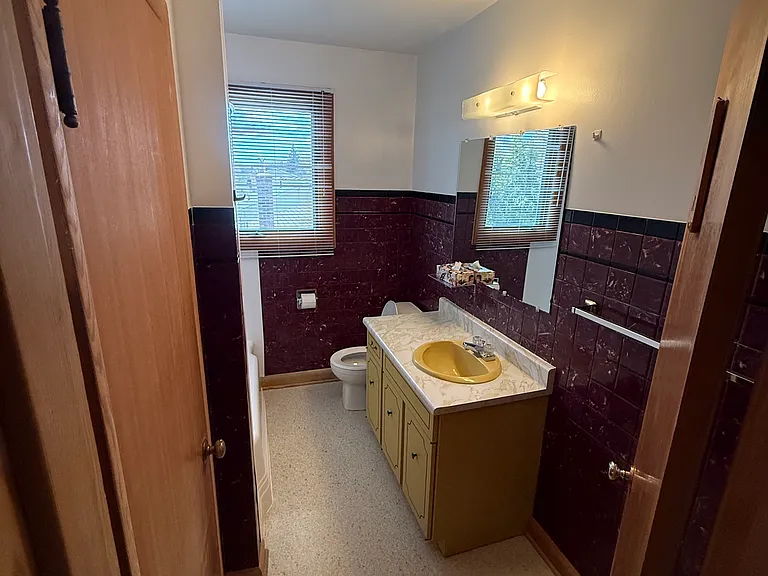 605 Dallenlea Ave #605 — Photo 22