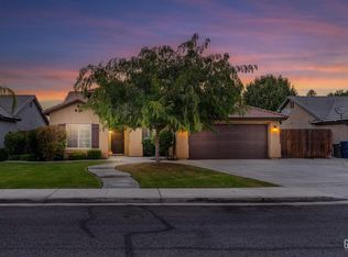 3811 Cornerstone Way, Bakersfield, CA 93311