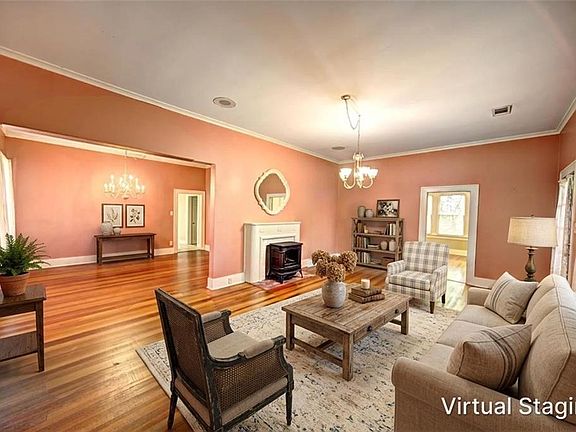 2nd image of 215 Williams Ave
