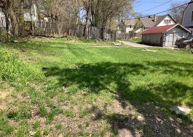 1st image of 939 Hall St SE