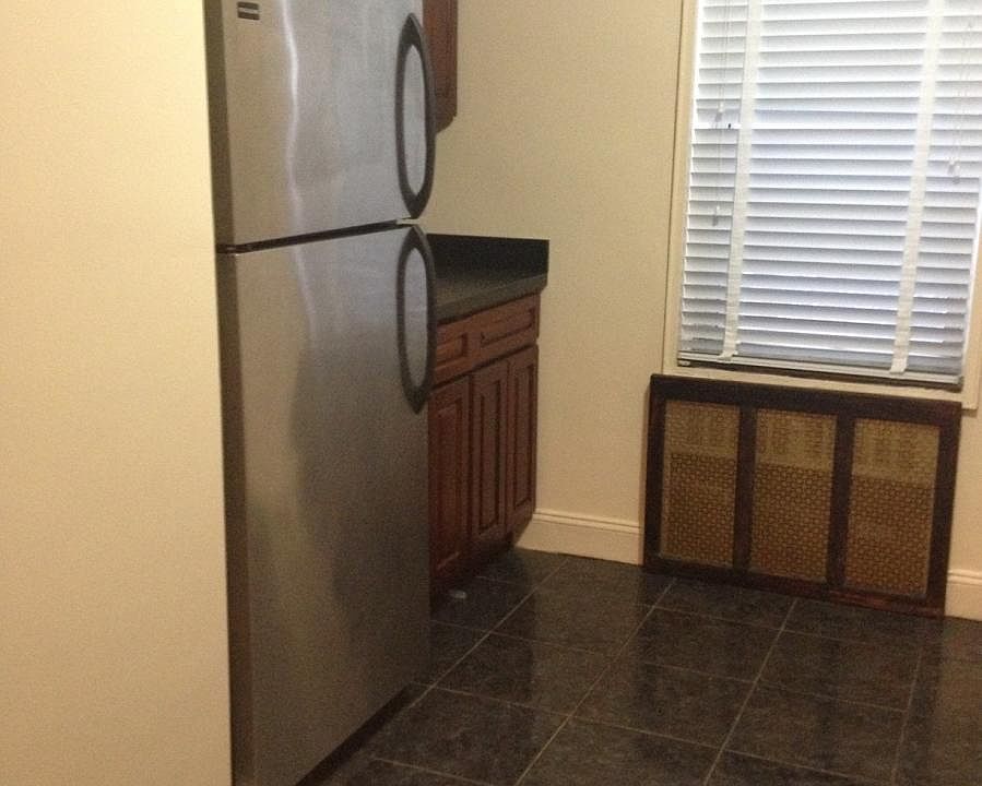 2nd image of 14210 Roosevelt Ave APT 501