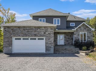 156 Country Meadow Dr, Ottawa, ON K0A1L0