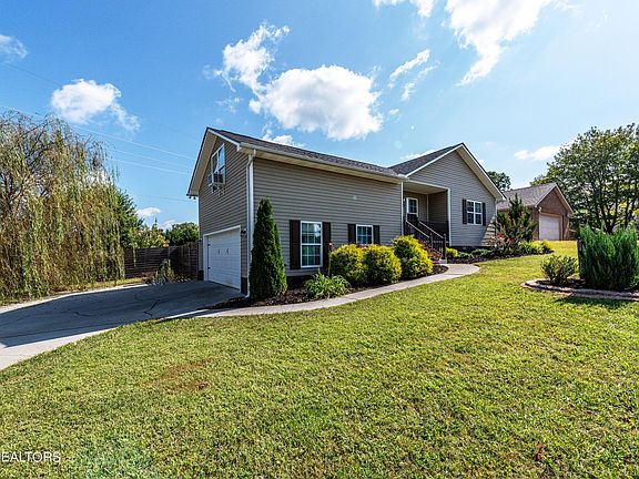 4th image of 3124 Harrington Ct