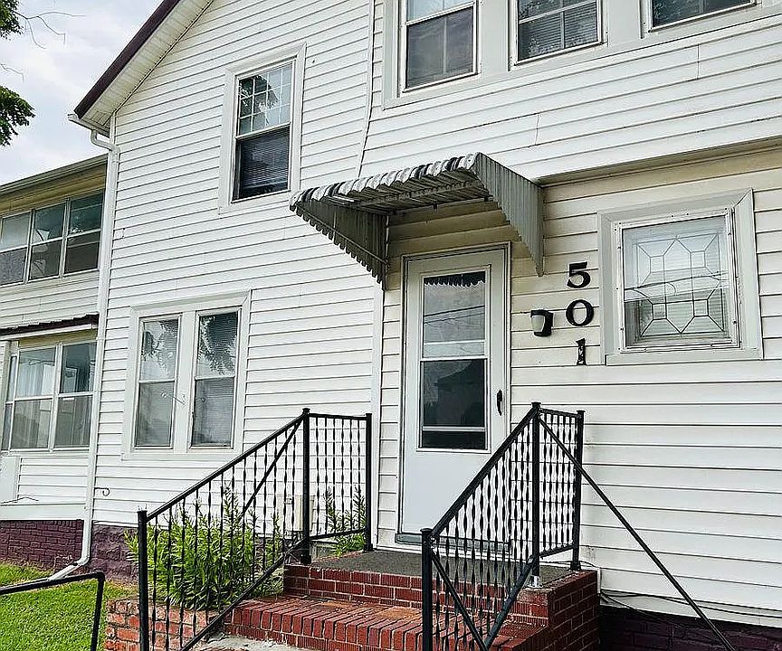 1st image of 501 Main St #4