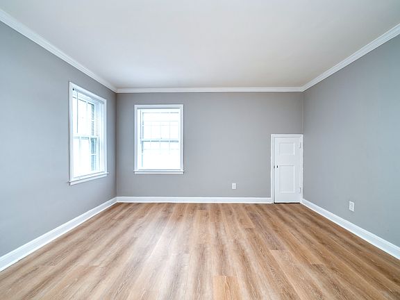 3rd image of 1543 Schuylkill Ave