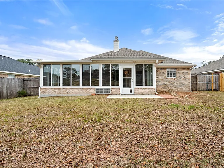 8218 Edgewood Dr — Photo 20