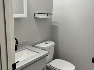 951 N Rohlwing Rd APT 101B, Addison, IL 60101