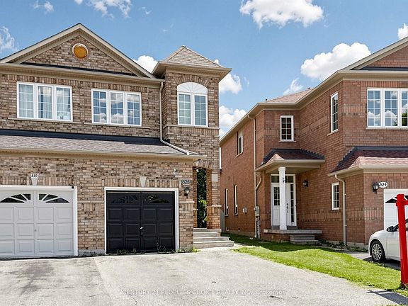 4th image of 828 Khan Cres