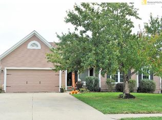 715 S Park Dr, Raymore, MO 64083