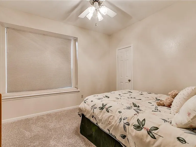 7414 Whistlestop Dr — Photo 23