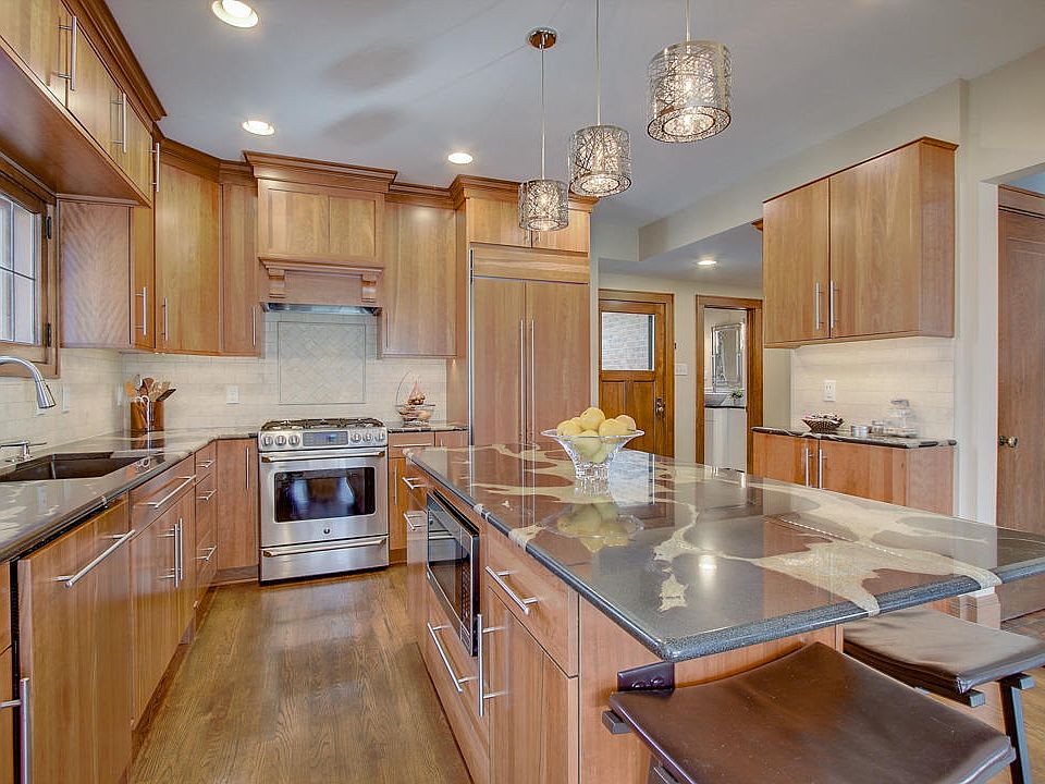 1st image of 4458 N Maryland Ave