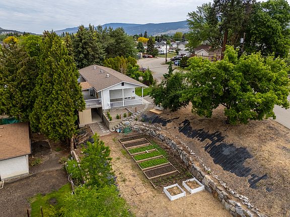 4th image of 700 Fraser Rd