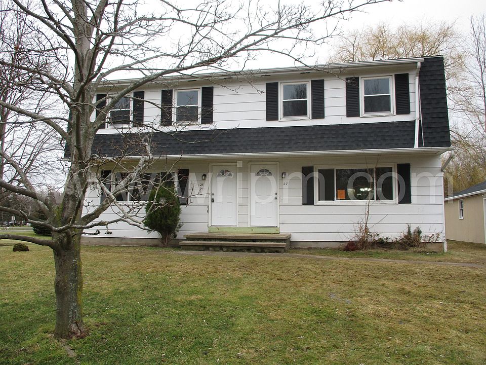 1st image of 25-27 27 Rose Cir