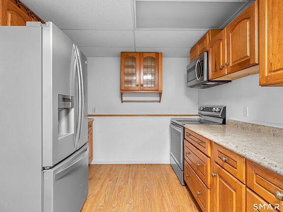 5th image of 9 Daniel Rd #9B