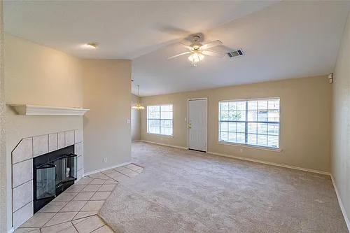 2604 Peach Tree Ln Photo 1