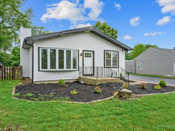 18172 W Twin Lakes Blvd, Grayslake, IL 60030
