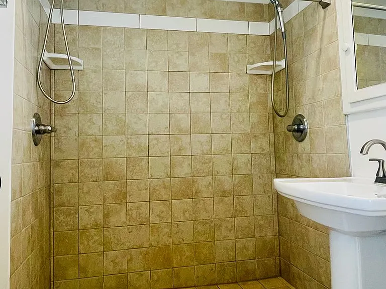 847 Poli St — Photo 12