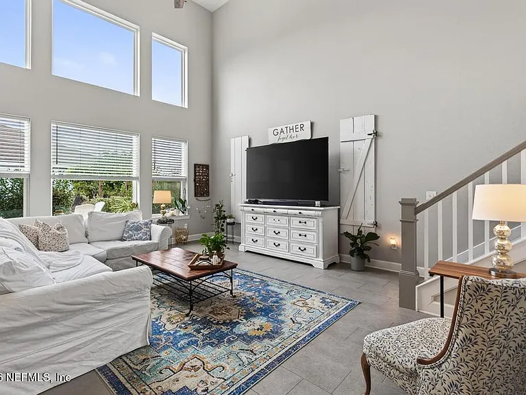 312 Silver Sage Ln — Photo 6