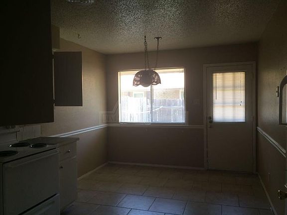 5th image of 2405 Shoemaker Dr #333152269