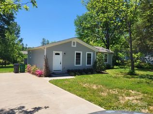 8109 Starnes Randall Rd, Charlotte, NC 28215