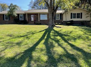 143 Fairways Dr, Hendersonville, TN 37075