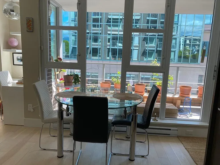 538 W 7th Ave #507 — Photo 4
