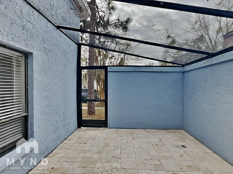 1960 Gregory Dr — Photo 15
