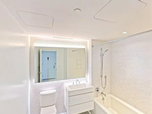 242 West 53rd Street image 10 of 22