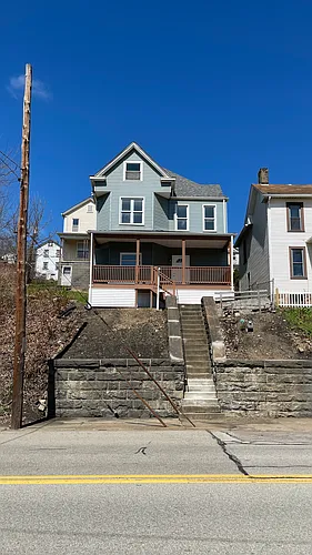 424 W 7th Ave Photo 1