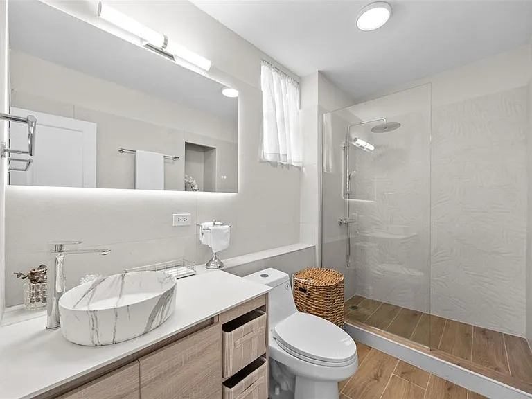 16 Carrian Ct #43 — Photo 14