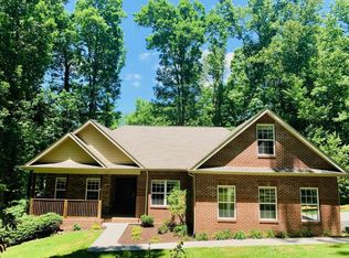 1513 McIlvaine Dr, Maryville, TN 37803