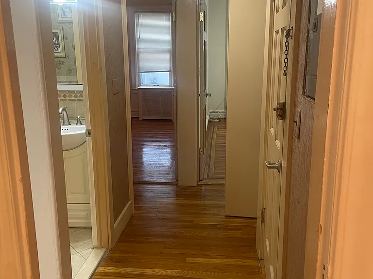 300 Stegman Pkwy #1 — Photo 16