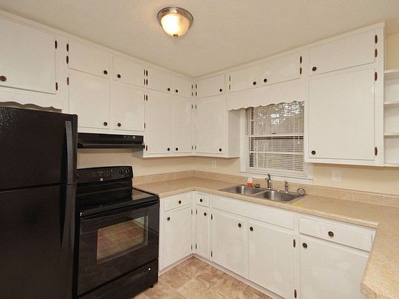 5th image of 4434 Casco Ln