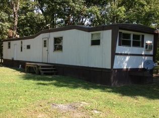 1402 Blue Jay Rd, Sorento, IL 62086