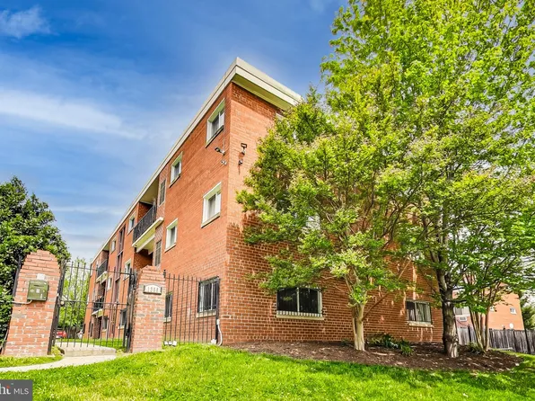 1386 Bryant St NE APT 203, Washington, DC 20018