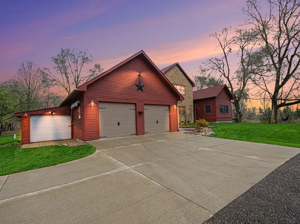 3463 N Lake Pleasant Rd, Attica, MI 48412