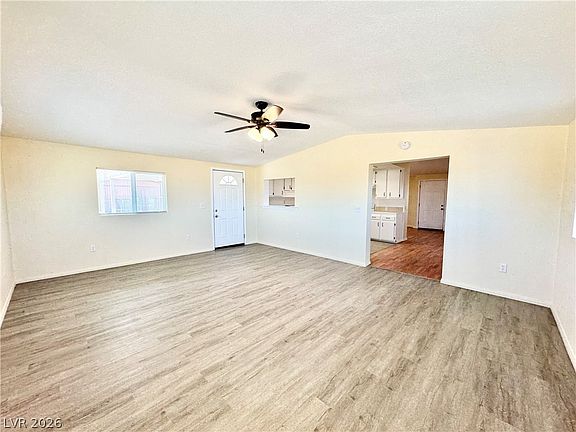 5th image of 770 Banjo St