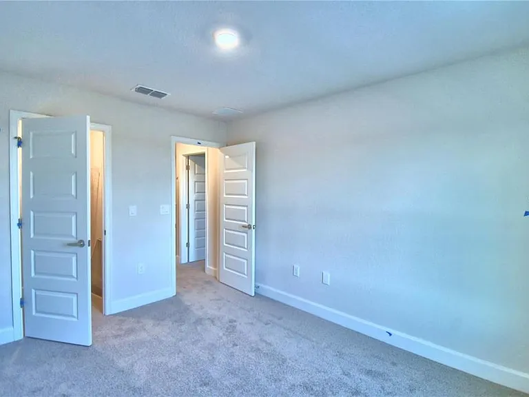 906 Sofia Ln — Photo 21