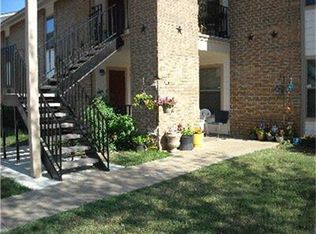 1304 West Ave, Hooks, TX 75561